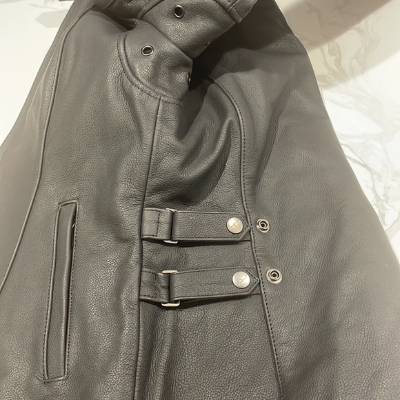 Women’s black leather motorcycle jacket - Picture 4 of 4